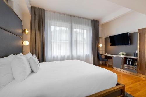 Hotel Gibbs Downtown Riverwalk - main image