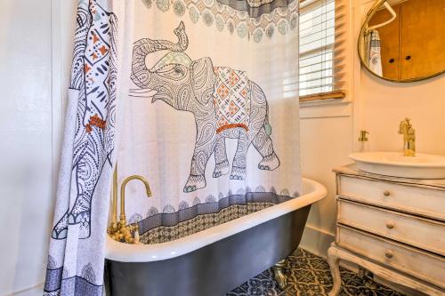 Collectic Farmhouse Suite! in Sturgeon Bay! - image 6