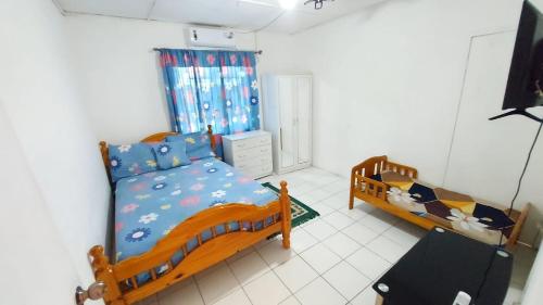 House - Sleeps 4 - Patio - Parking