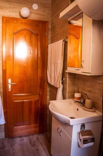 Vannas istaba, Petrov konak - apartman Petar in Majdanpeka