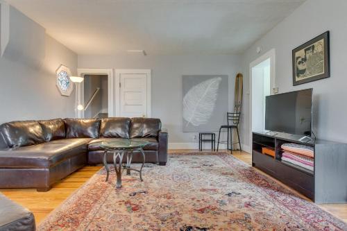 2 Mi to Washington Park: Convenient Denver Home! - Tap to explore photos