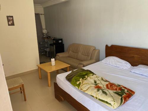 Közös társalgó / TV, Chez Papy in Grand Dakar