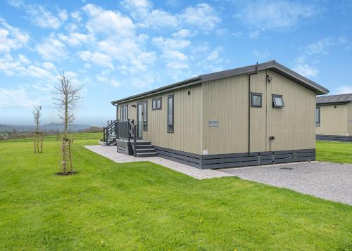 Midsomer Lodges