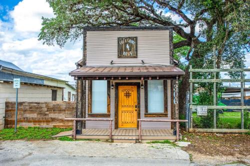 Lonesome Dove Bandera Cabin - Bandera