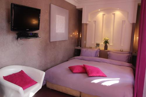 1 queen bed