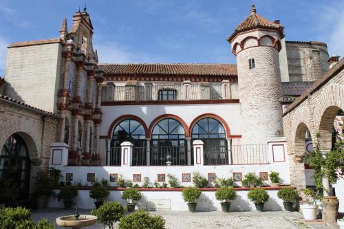  El Palacio de San Benito, Pension in Cazalla de la Sierra bei El Cerro del Hierro