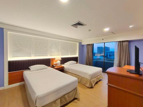 Ebina House - SHA Extra Plus, Bangkok