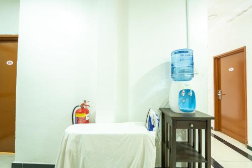 MR J HOTEL WAKAF CHE YEH 1 in Wakaf Che Yeh