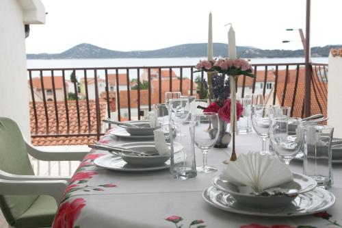 Penthouse Apartment with Three Bedrooms, Balconies and Sea View (6 Adults) image 7