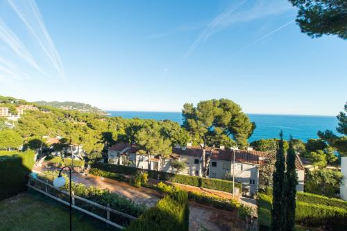 L-5 CALELLA DE PALAFRUGELL 8 pax
