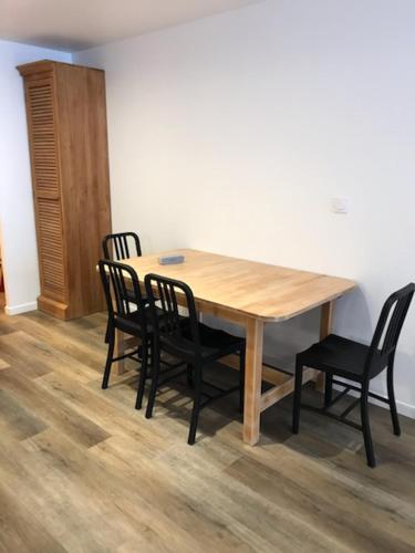 Appartement 2 chambres 5/7 pers proche centre commercial avec piscine