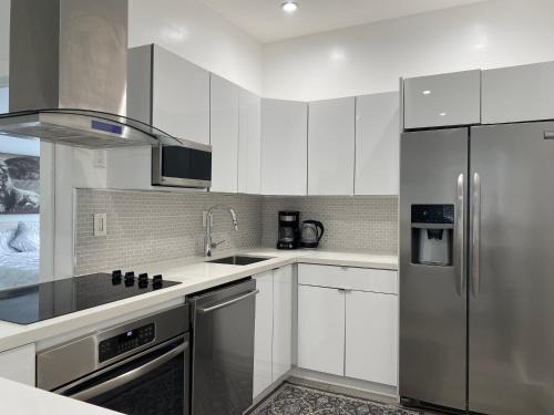 Modern & New,Excellent Location Miami near Mall of the Americas