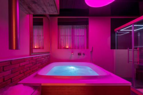 451077592 Boutique Hotel Villa Sostaga