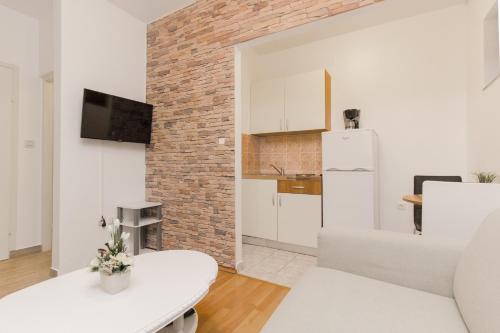Apartments Maky & Dino - image 8