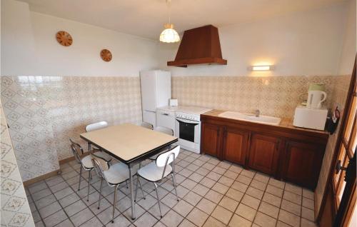 Kitchen, Domaine De La Bastide D'a in La Bastide d'Agay