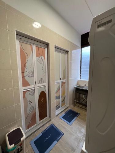 Bathroom, The Neighbour KKB - Rooms with shared bathroom - Whole unit has 4 rooms in Kuala Kubu Bharu