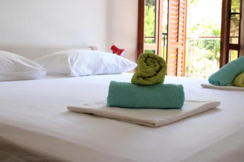 One-Bedroom Apartment with Sea View image 8