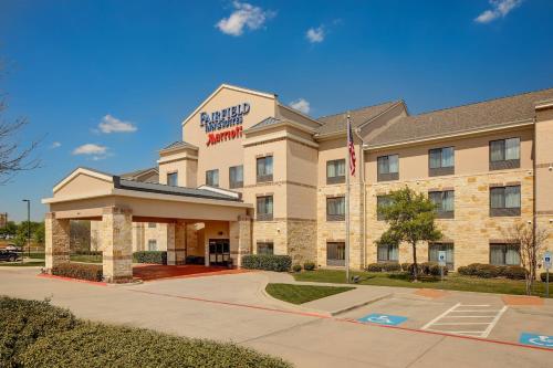 Fairfield Inn and Suites by Marriott Dallas Mansfield