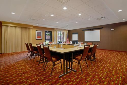 Courtyard by Marriott Oneonta Cooperstown Area