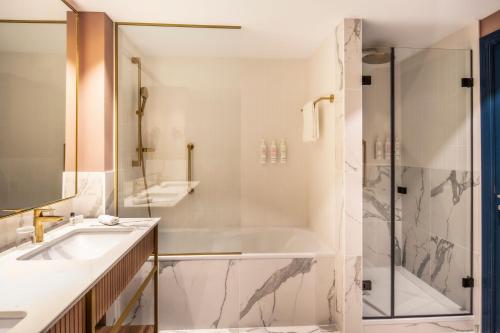 Brussels Marriott Hotel Grand Place - image 2