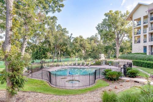 Courtyard by Marriott New Braunfels River Village