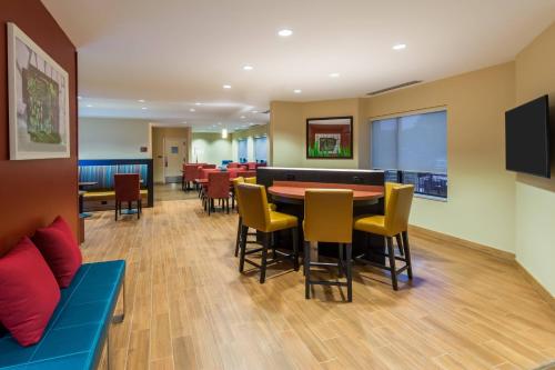 TownePlace Suites by Marriott Latham Albany Airport