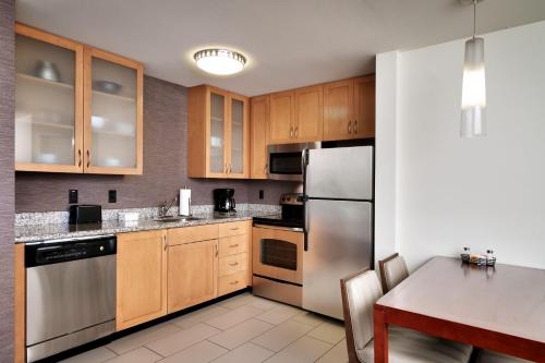 Residence Inn by Marriott Greenville - image 10