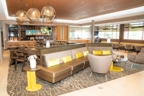 SpringHill Suites by Marriott Woodbridge - Hotel