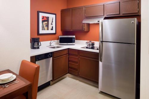 Residence Inn by Marriott Las Vegas Hughes Center