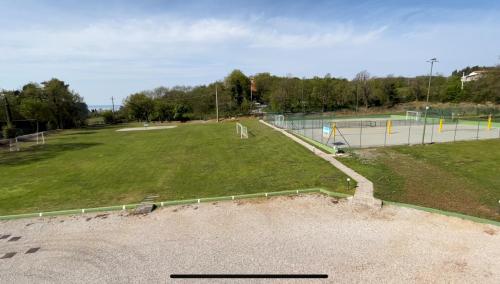 Bran & Denise Residence - image 14
