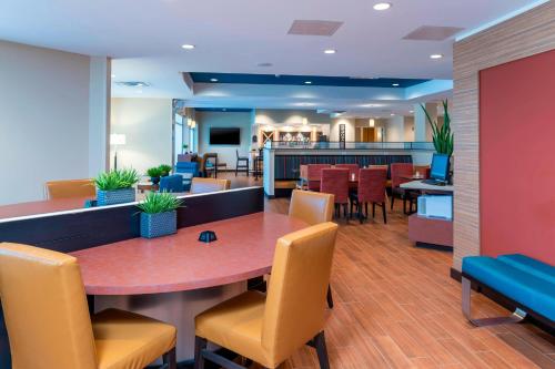 TownePlace Suites by Marriott Louisville North