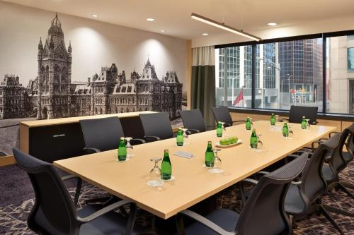 Sheraton Ottawa Hotel - image 5
