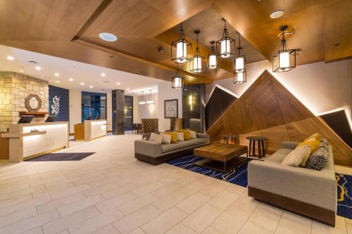 Delta Hotels by Marriott Whistler Village Suites