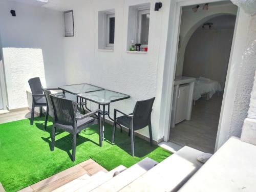 Naxos Enjoy Apartments in Naxos Island