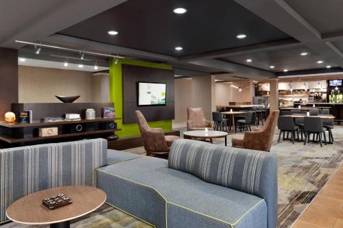 Courtyard by Marriott Tulsa Central