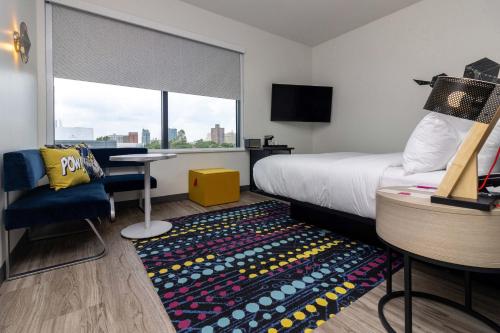 Aloft St. Louis Cortex