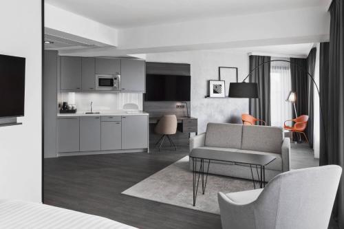 Residence Inn by Marriott Munich Ostbahnhof, Мюнхен (фото 11)