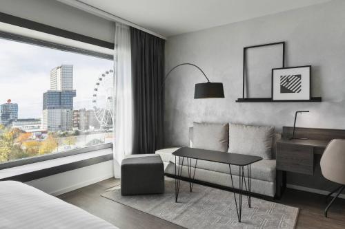 1 queen bed