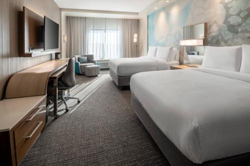 Courtyard by Marriott Petaluma Sonoma County in 佩塔盧馬