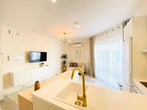 Alora Home