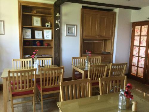 餐飲選擇, Coombe House B&B in 卡桑德