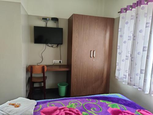 Rainbow Comforts in พัสวนาฮัลลี