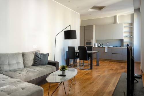 [5 min Duomo] Luxury Home in Brera Design District, Milan