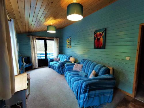 Glen Bay - 2 Bed Lodge on Friendly Farm Stay with Private Hot Tub