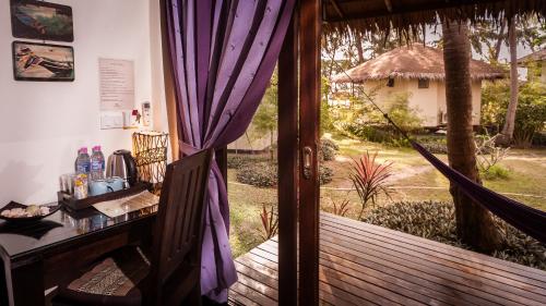 Garden Bungalow image 2