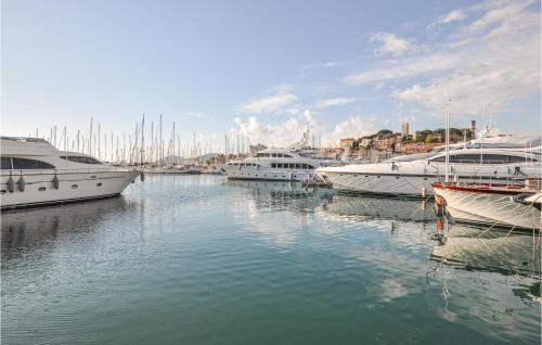 One-Bedroom Apartment in Cannes - image 11