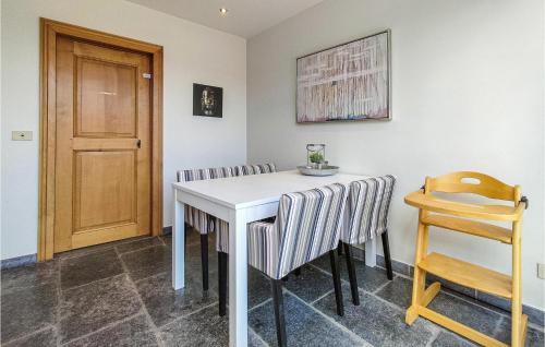 مطبخ, Nice Home In Damme With Wifi in Damme