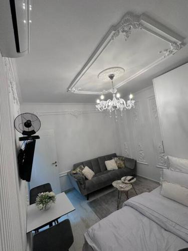 The Artist's Loft near Center, Tirana (photo 9)