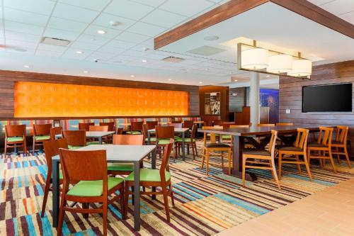 Fairfield Inn & Suites by Marriott Decatur at Decatur Conference Center