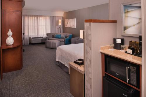 Courtyard by Marriott Thousand Oaks Ventura County